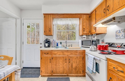 Falmouth Apartment | Peaceful and Private Suite near Mary Washington