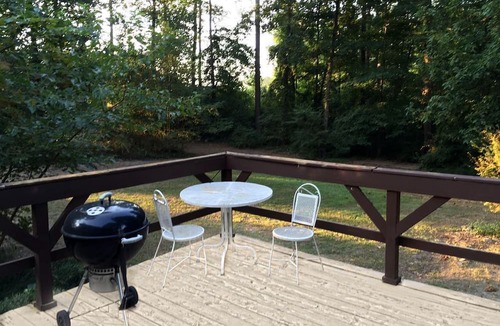 Albertville Cottage | Peaceful and Secluded Lake Getaway in Guntersville, Alabama