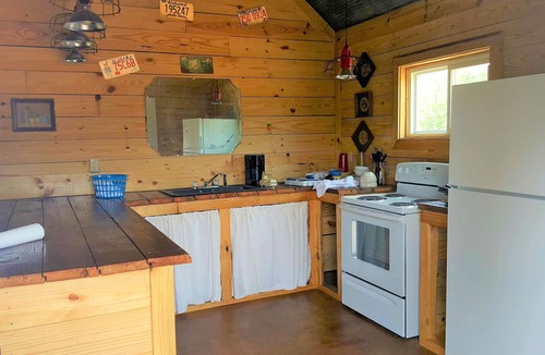Addison Cabin | Peaceful family retreat