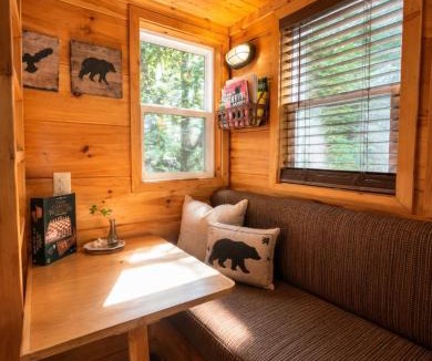 Newport Apartment | Peaceful Forest Tiny Home