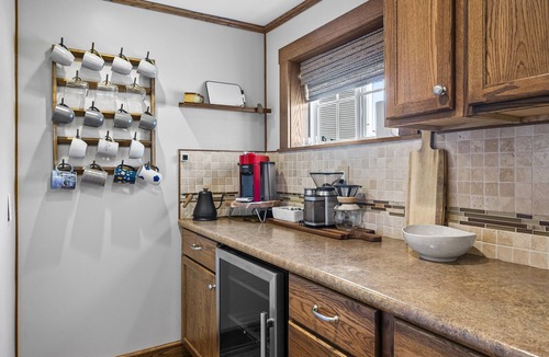 Red Wing House | Peaceful Home Downtown + Coffee Bar + Pet Friendly + Interactive Mural