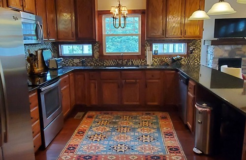 Tracy City Cottage | Peaceful Mountaintop Cottage