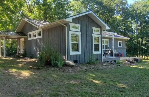 Tracy City Cottage | Peaceful Mountaintop Cottage