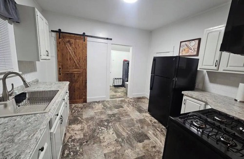 Great Bend House | Peaceful Retreat - Greatbend, KS