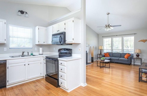 Youngsville House | Peaceful Retreat on the Outskirts!