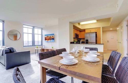 Aurora Highlands Apartment | Pentagon City Retreat w/Comfort