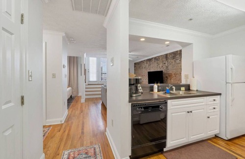 Maryville Apartment | Perch Over Pistol Creek