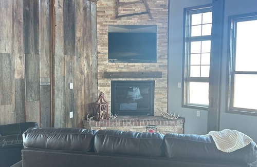 Highland Center Cabin | Perfect 1-bedroom cabin with AC, Sauna in gorgeous Ollie