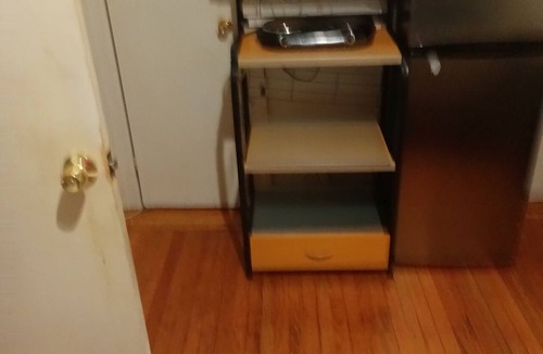 Williamsbridge Apartment | Perfect 2-bedroom apartment with AC in charming Bronx neighborhood