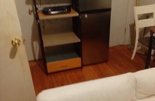 Williamsbridge Apartment | Perfect 2-bedroom apartment with AC in charming Bronx neighborhood