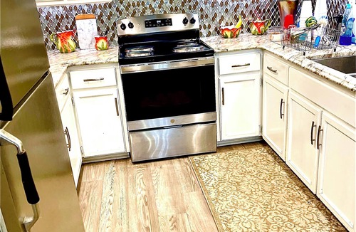 Drayton Condo | Perfect 2-bedroom condo!