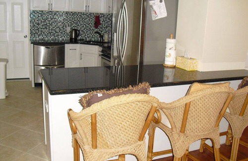 Lake Como House | Perfect Beach Vacation - 4 blocks beach, 4 beach badges, 1 block park & lake