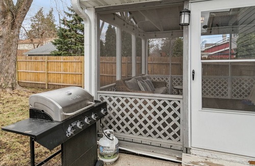 Libertyville House | Perfect for Large Families