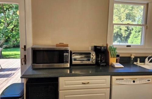 Princeton House | Perfect Location in Princeton w/Peaceful Serenity