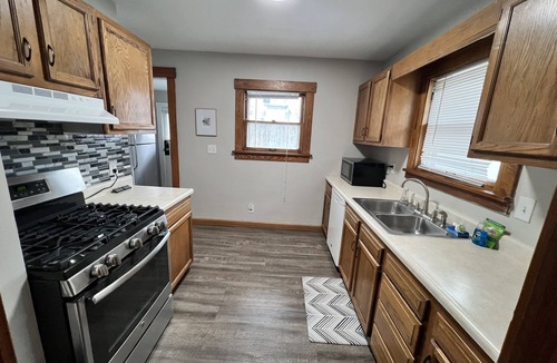 Downtown Omaha House | Perfect Midtown Bungalow! Walking distance to Blackstone! One block from UNMC!