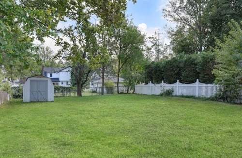 Red Bank House | Perfect modern downtown Red Bank Deck and Hot Tub