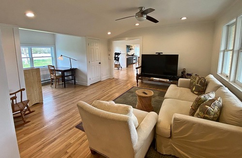 Sherwood House | Persimmon Point Waterfront, Dock & Heated Pool Casual Comfortable Fun