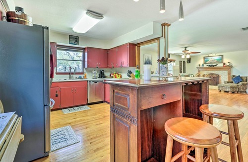 Travis Landing House | Pet-Friendly Austin Home w/Private Hot Tub!