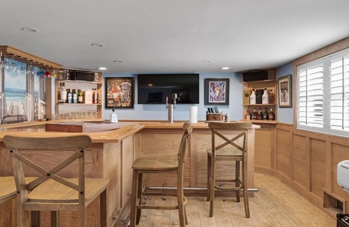 Surf City House | Pet Friendly, Bayside Surf City, Private yard, Pool, Elevator Roof Top Deck.