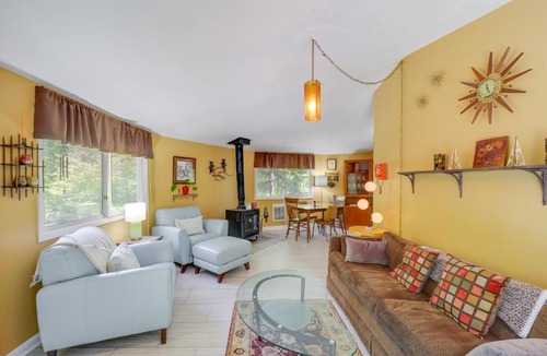 Mill Ridge House | Pet-Friendly Getaway w/Porch in Banner Elk!