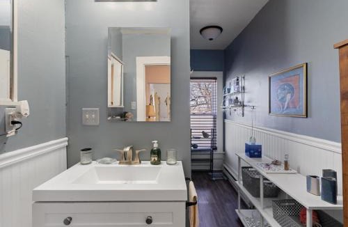 Opheim House | Pet-Friendly Historic 4BR Home in Illinois