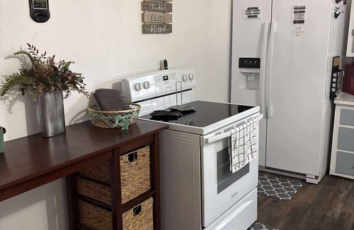 Balaton House | Pet-Friendly Home in Downtown Balaton
