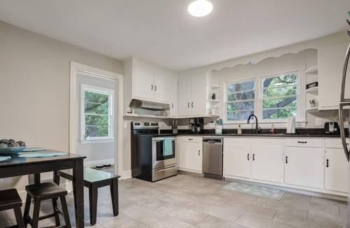 Conestee House | Pet-Friendly Home Near Shops w/Huge Yard & Parking