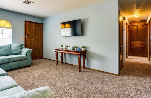 Midwest City House | Pet-Friendly Midwest City Home, 10 Mi to Dtwn OKC!