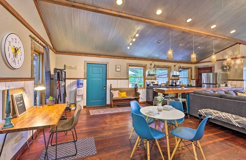 Fremont County Cabin | Pet-Friendly Outdoor Paradise w/Grill, Decks