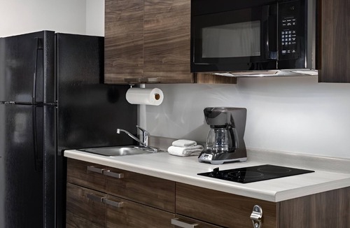 Westgate Hotel | Pet-Friendly Stay with Kitchen Perfect for Long-Term Visits Near Camp Lejeune