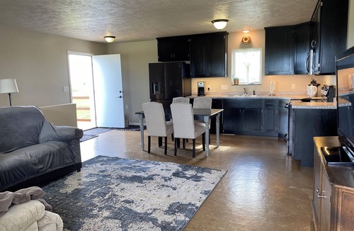 Hermosa House | Pet friendly tranquil country haven with modern comfort.