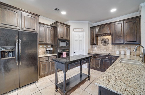 South Tulsa House | Pet-Friendly Tulsa Escape w/Private Hot Tub!