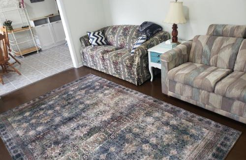 Tulsa House | Pete's Place - quiet beautiful 3 bedroom in the heart of tulsa