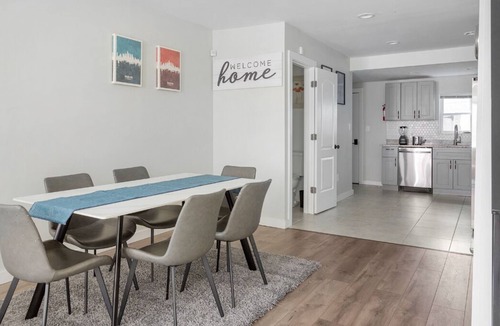 South Philadelphia House | Philly Historic Townhome near PENN & CHOP