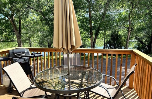 Hot Springs Cabin | Picturesque Cabin Ideal for Outdoor Lovers in South Dakota
