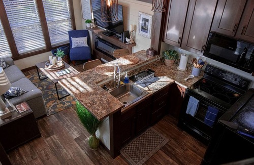 Monteagle Cottage | Picturesque Tiny Cottage with Cozy Indoor and Outdoor in Tennessee