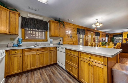 Pigeon Forge Villa | Pigeon Forge 123 - Two Bedroom Villa, Sleeps 12