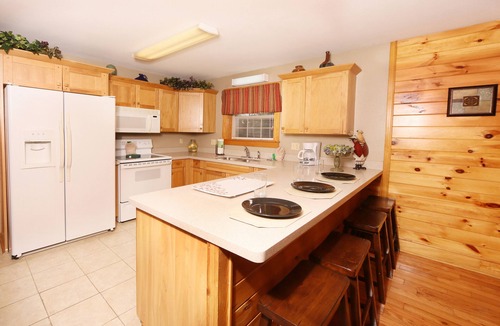 Pigeon Forge Villa | Pigeon Forge 127 - Three Bedroom Villa, Sleeps 11