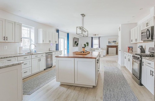 Cobham House | Pine and Vine