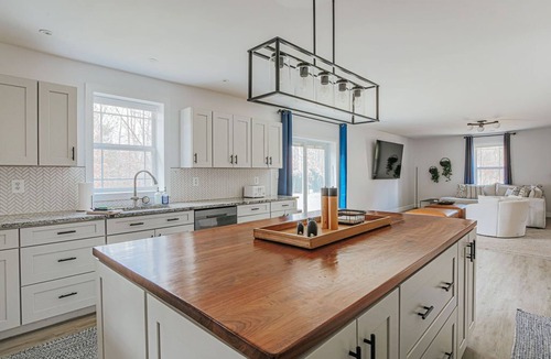 Cobham House | Pine and Vine