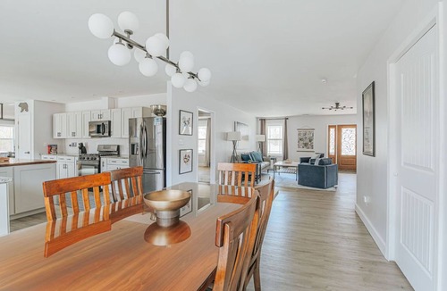 Cobham House | Pine and Vine