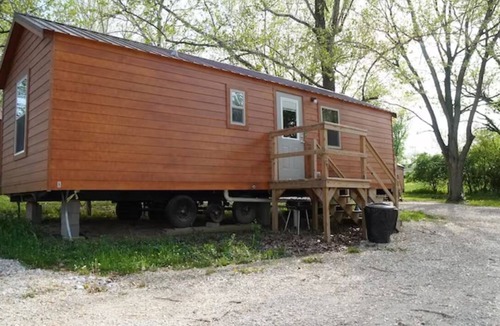 Pittsfield Cabin | Pine Lakes Cottage Retreat | Nature Trails & Lakeside Fun | Ideal for Families