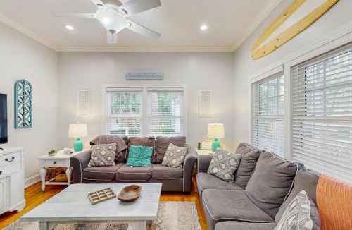 Edisto Island House | Pineapple Villa