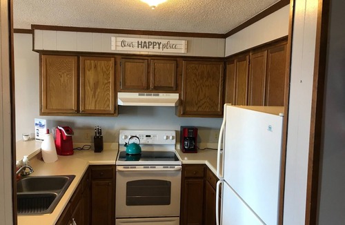 Banner Elk Condo | Pinnacle Inn Resort - Indoor Pool & Hot Tubs "Money Saver" Beech Mountain, NC