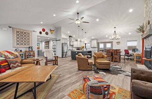 Sturgis Apartment | Pleasant Valley Getaway