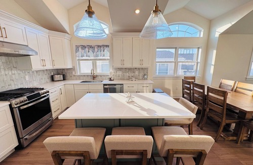 Townsend's Inlet House | plenty of space for family and guests across three levels.