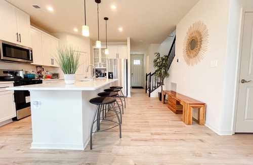 Millville House | Pondside Paradise: Fishing-Pools-Bishops Landing-Free Seasonal Bethany Shuttle