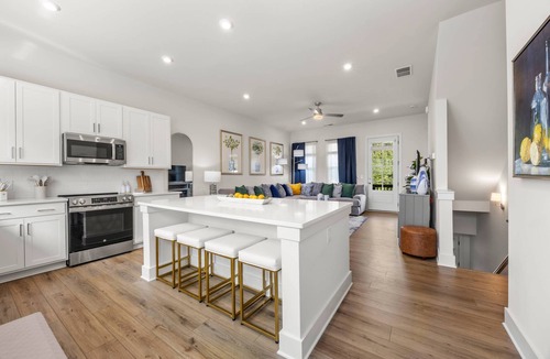 Chosewood Park House | Pool/5 Miles to the World Cup/EV Charger/Free Garage Parking/Outside Space/Pet Friendly