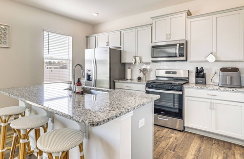 Fountain Inn House | Pool Access, 2 Mi to Main St: Fountain Inn Home!