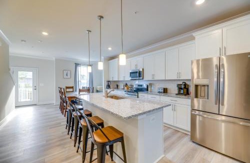 Caine Woods House | Pool Access! Newly Built Ocean City Townhome